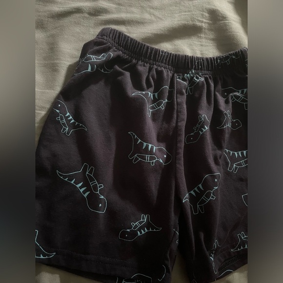 Shein Toddler Short - Picture 3 of 3